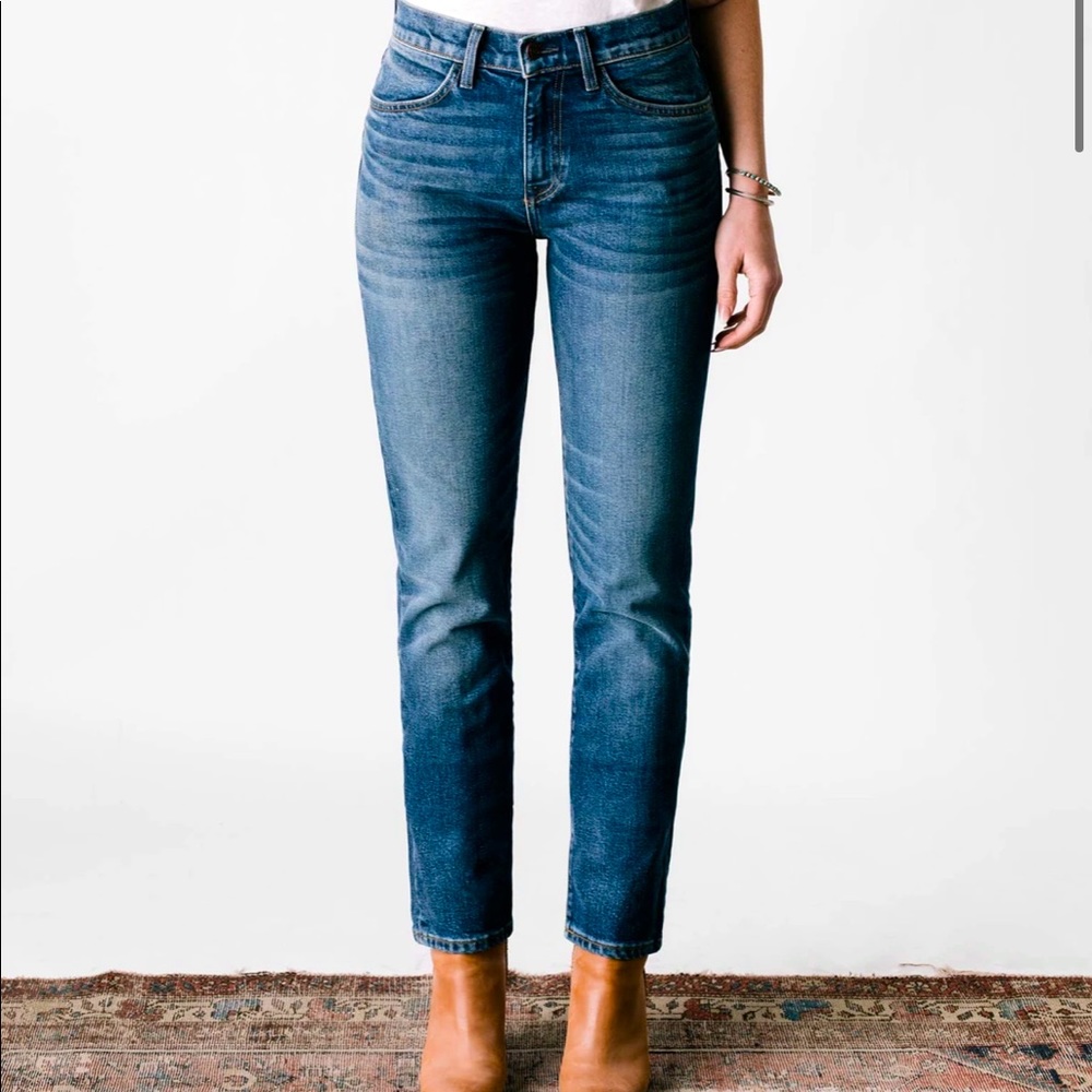 Imogene + Willie Imogene Slim jeans in size 25, medium/light wash.